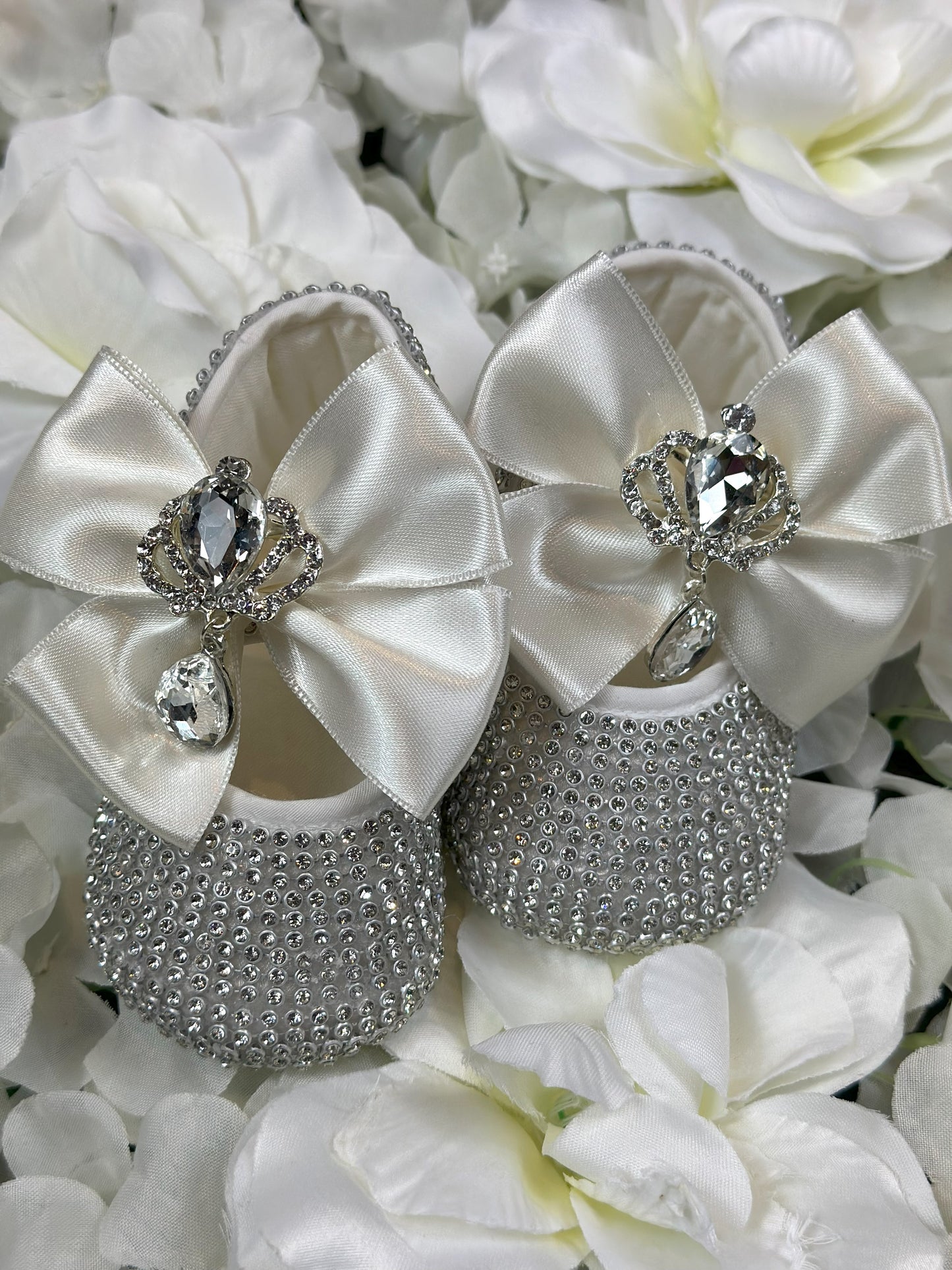 LB Royal Shoes | White